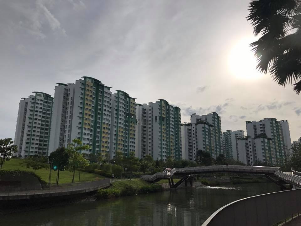 Walk along the longest Singapore man made river 